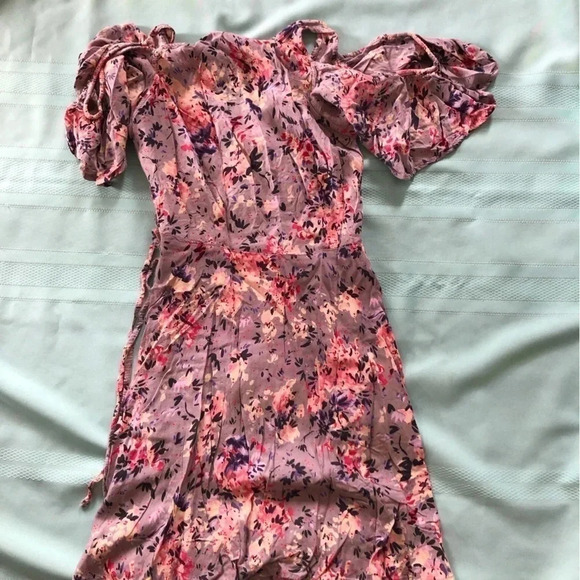 Floral  Print Cold Shoulder Wrap Dress - Picture 9 of 10